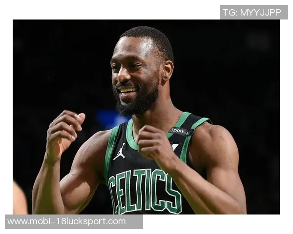 KD转发沃克左手压哨神球令人震惊这一创意真是绝妙之作